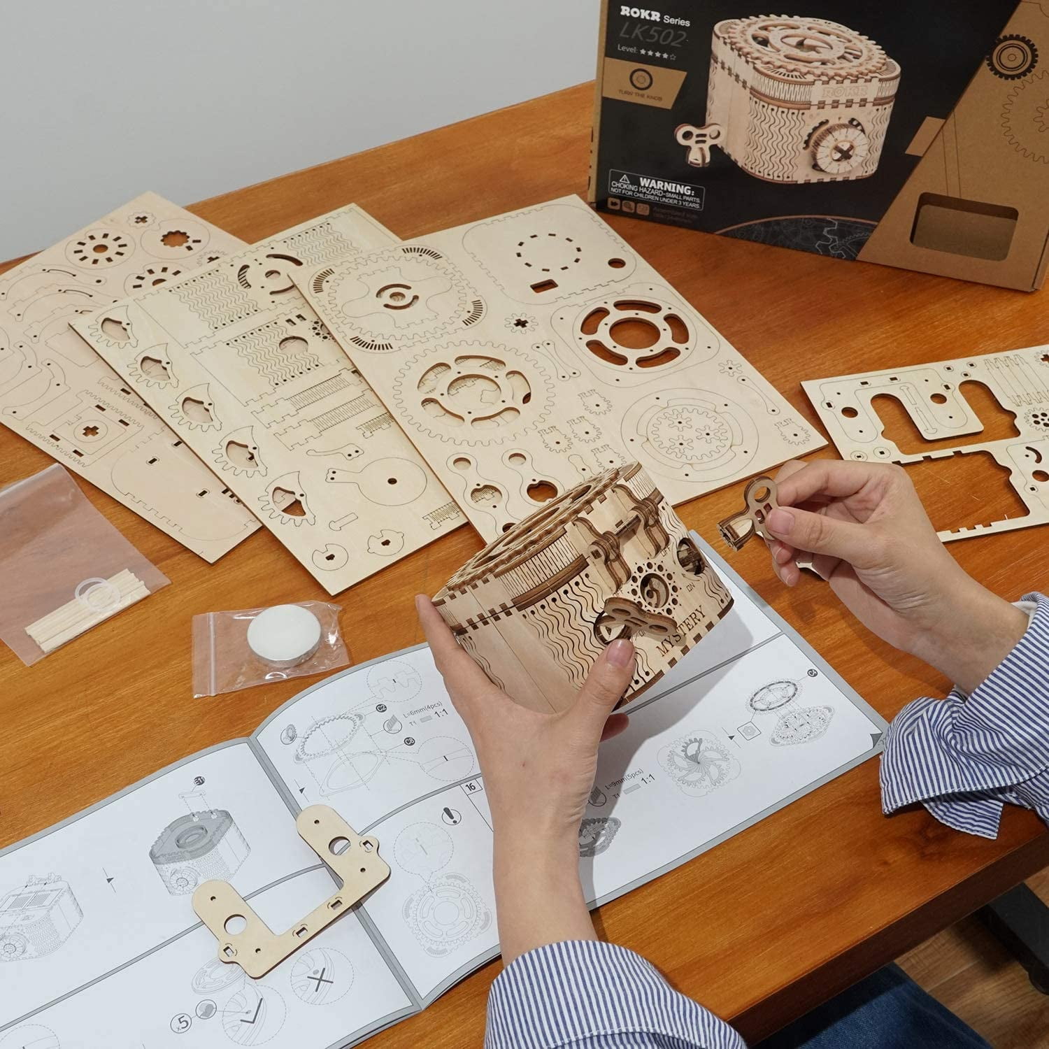 Mechanical Gear Iris Box Treasure 3D Wooden Puzzle Craft Toy Adults Teen Gift